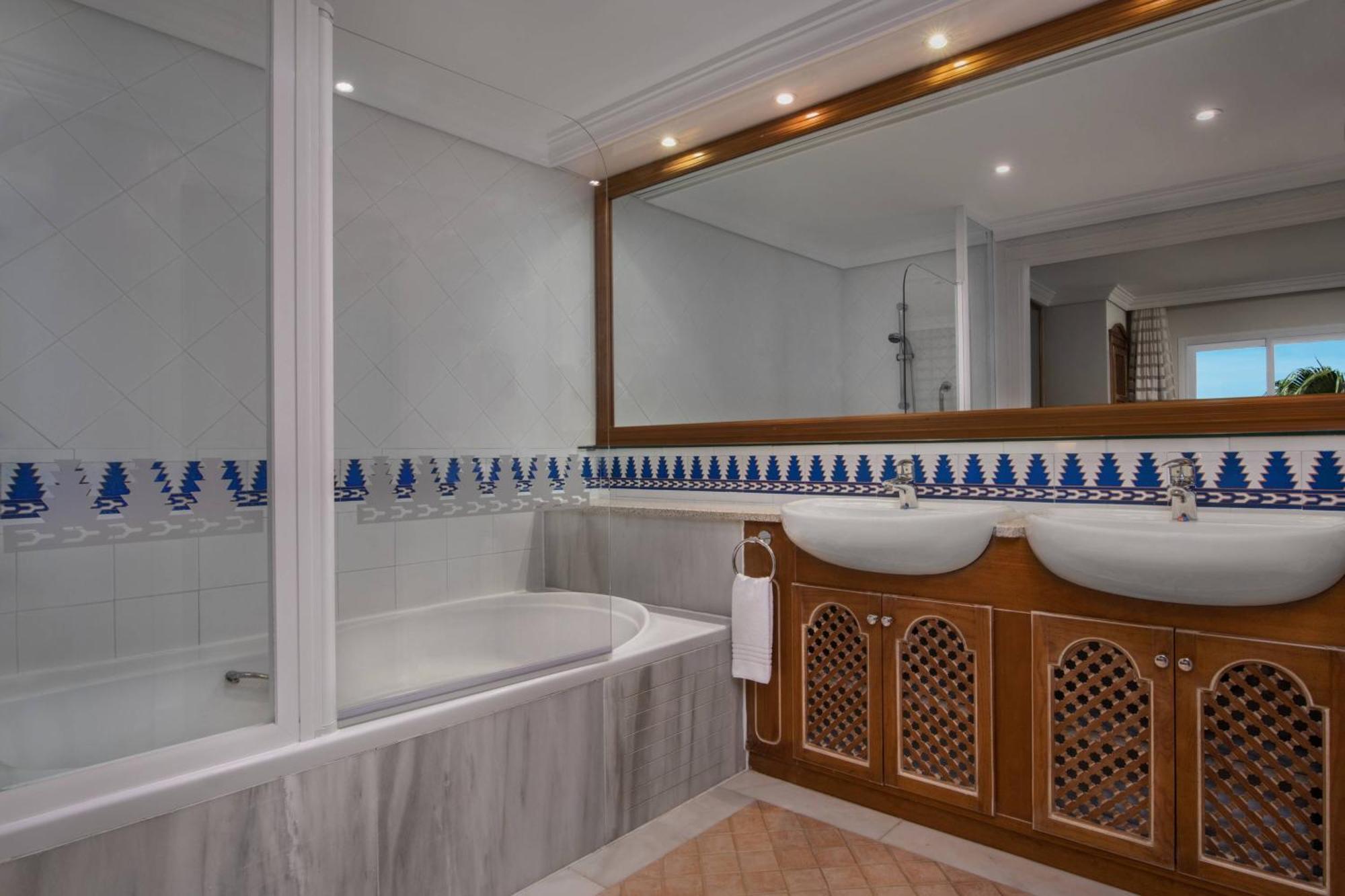 Marriott'S Marbella Beach Resort מראה חיצוני תמונה